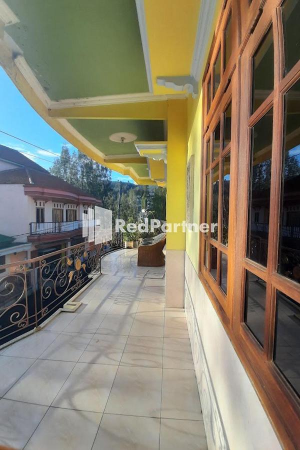 Bromo Indah Lestari Homestay Mitra Reddoorz Pasuruan Exterior photo